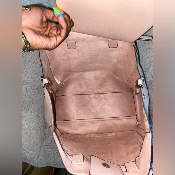 🩷✨2-in-1✨🩷 Light Pink Steve Madden Tote with Purse Insert! - Picture 2 of 9